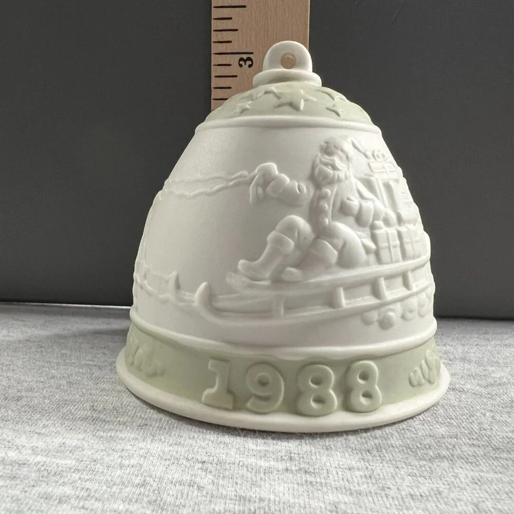 Lladro 1988‎ Christmas Bell Ornament Santa St Nick Reindeer Spain Retired
